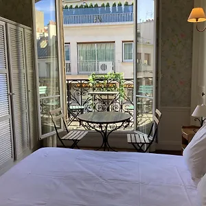  Couette-café Arc De Triomphe